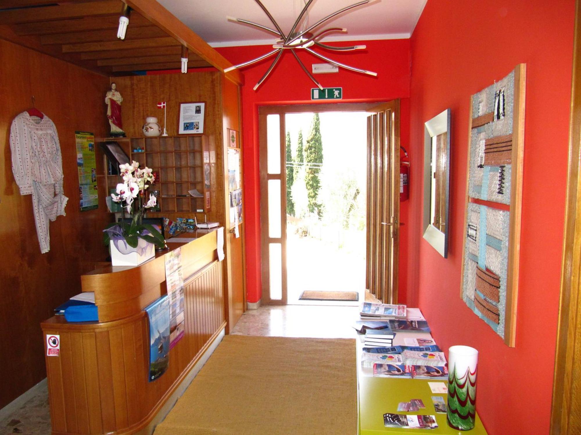 Hotel Carlo Brenzone sul Garda Bagian luar foto