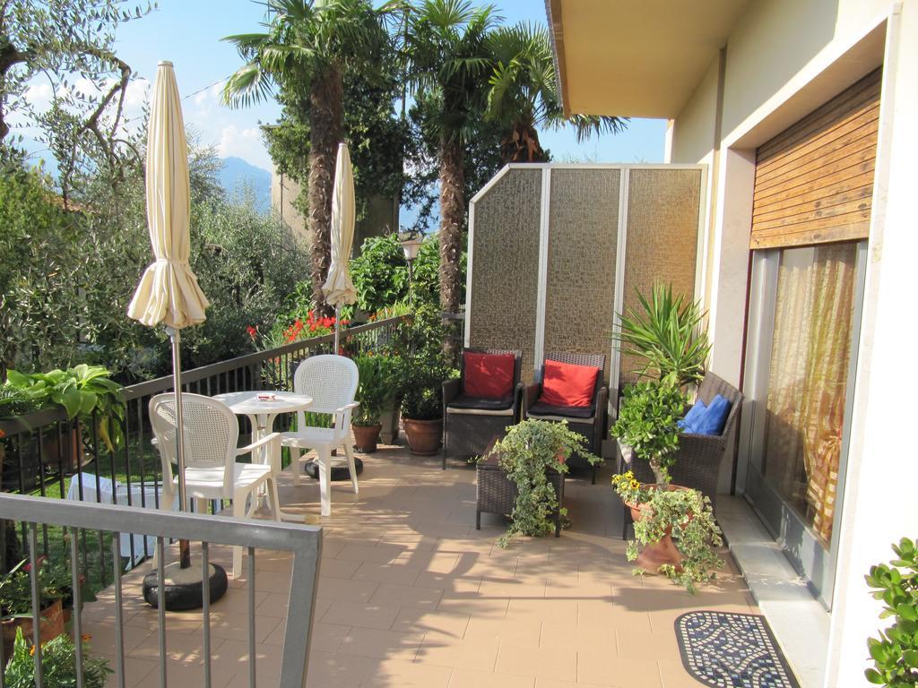 Hotel Carlo Brenzone sul Garda Bagian luar foto