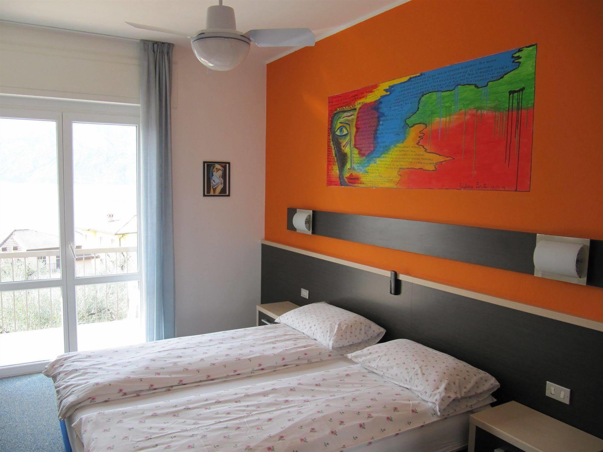 Hotel Carlo Brenzone sul Garda Bagian luar foto